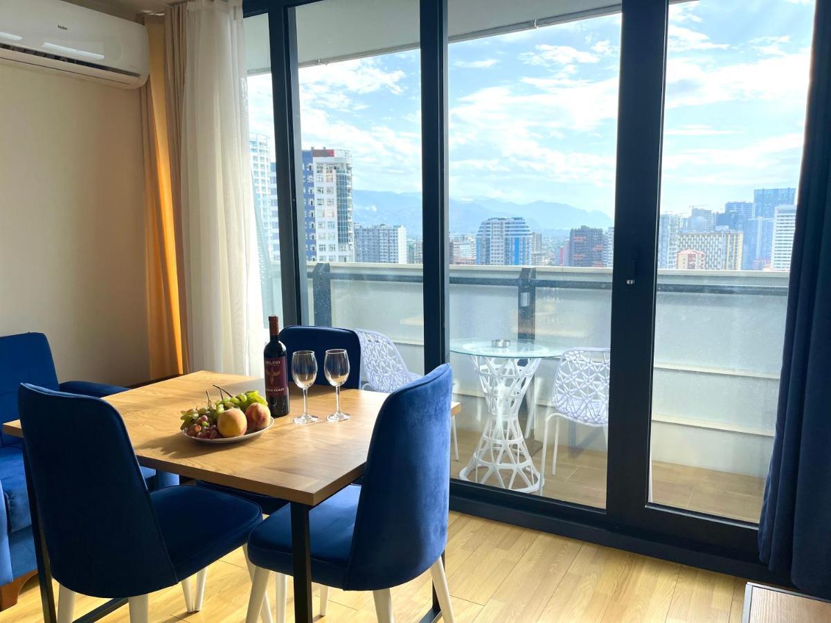 Hellobatumi Aparthotel Eksteriør bilde