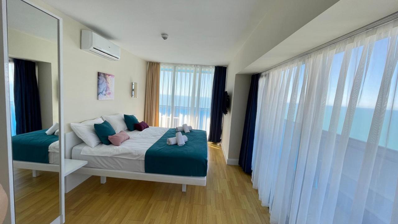 Hellobatumi Aparthotel Eksteriør bilde