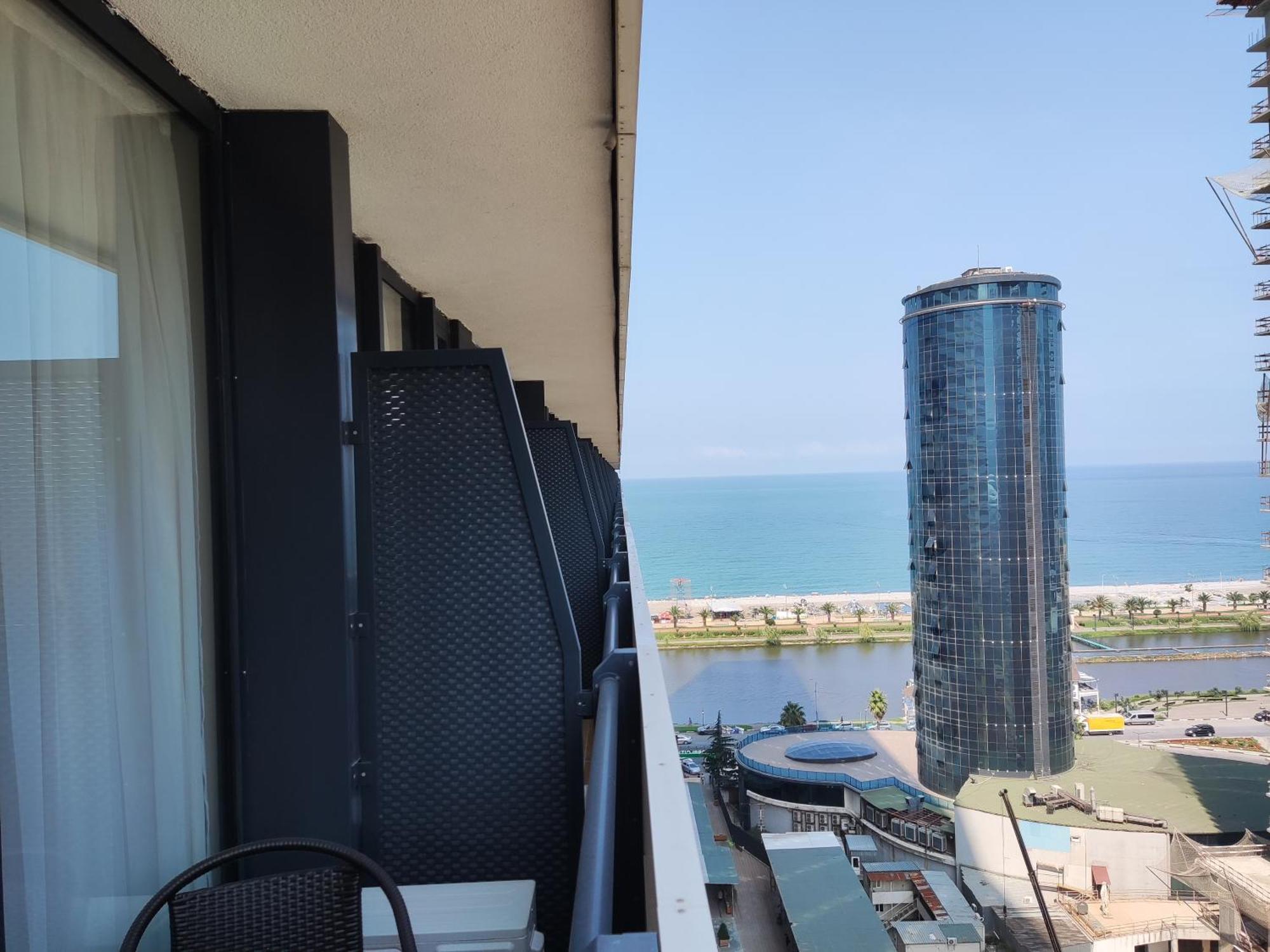 Hellobatumi Aparthotel Eksteriør bilde