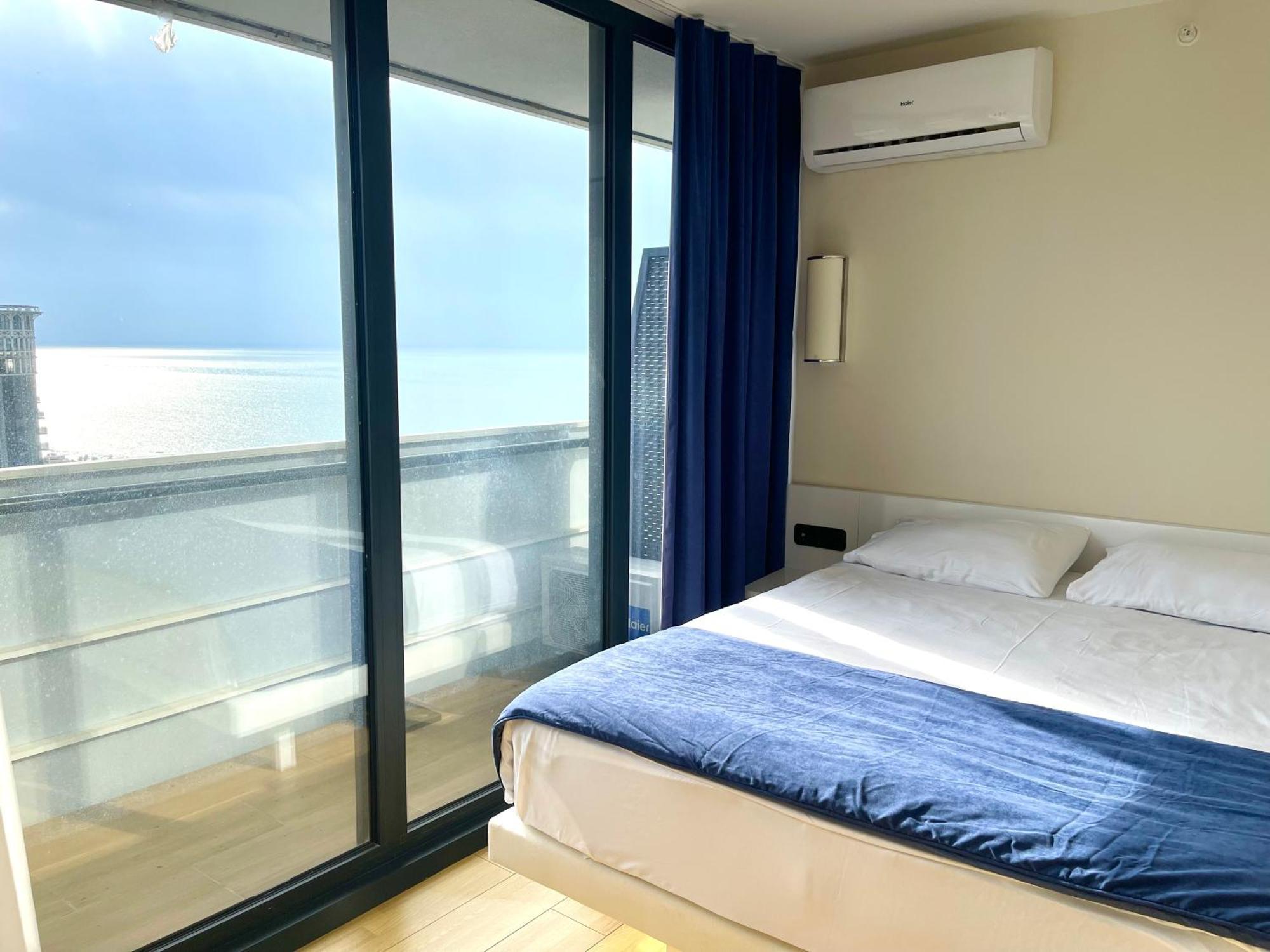 Hellobatumi Aparthotel Eksteriør bilde