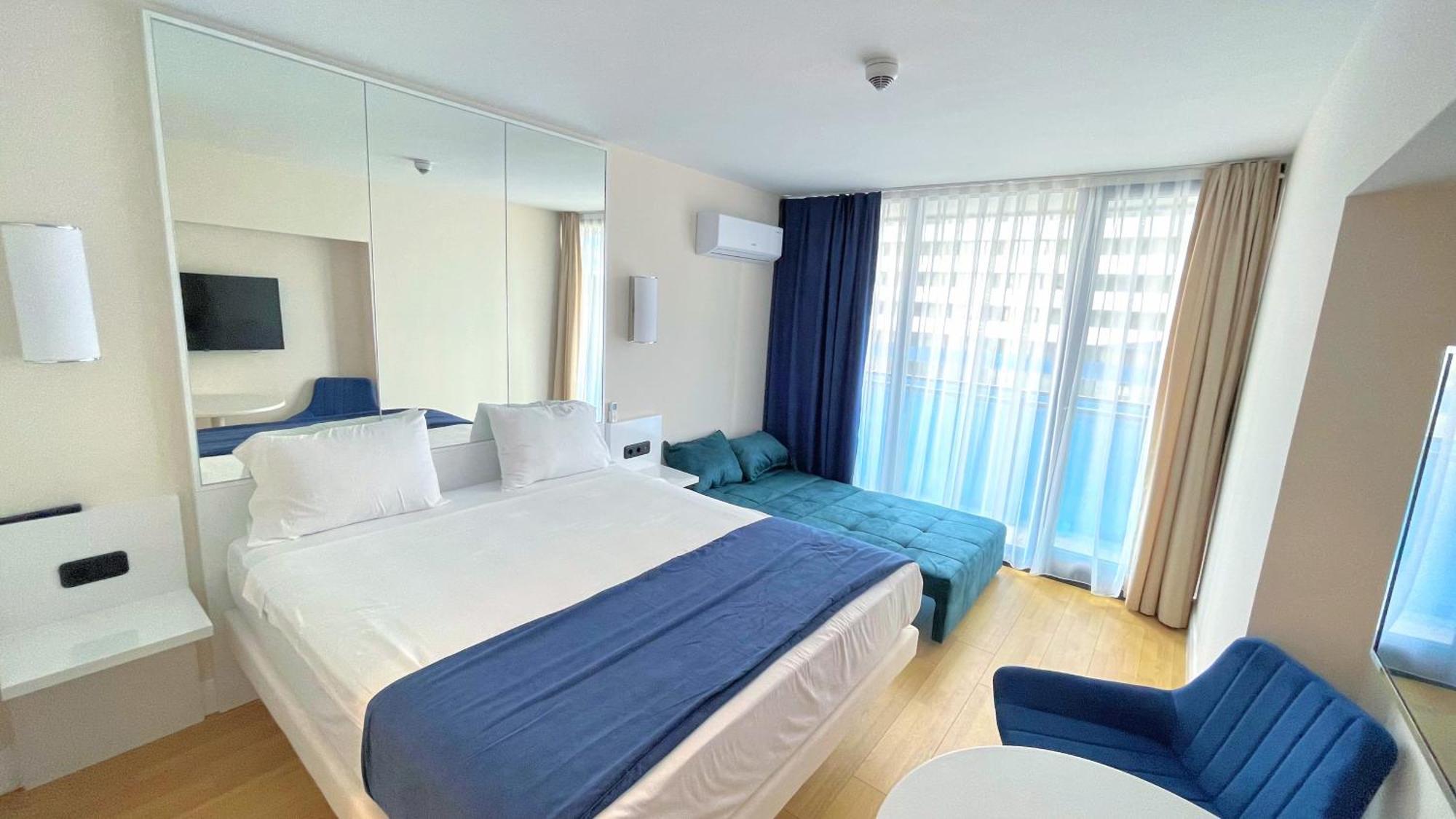 Hellobatumi Aparthotel Eksteriør bilde